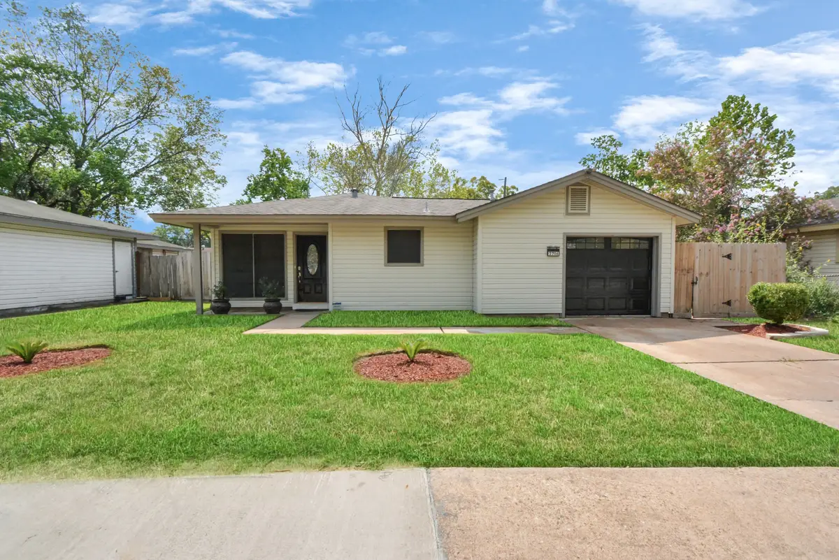2706 Harvard Street, Pasadena, TX 77502 - #1