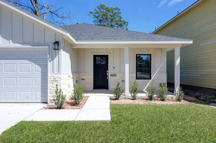 106 Harbor Court Drive, Conroe, TX 77356 - #3