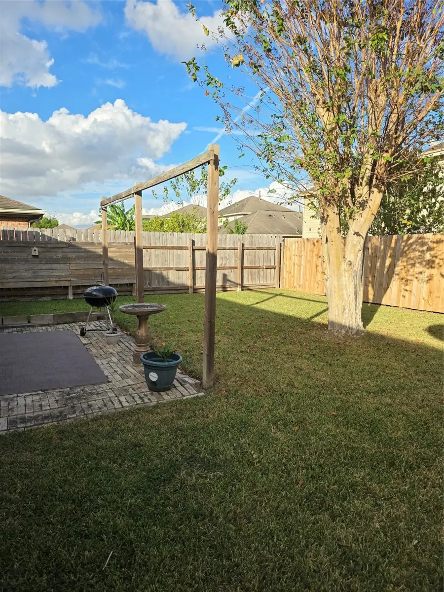 12935 Rockford Drive, Houston, TX 77048 - Image #2