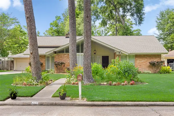2011 River Falls Drive, Houston, TX 77339