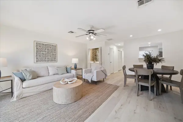 2515 Bering Drive #11, Houston, TX 77057