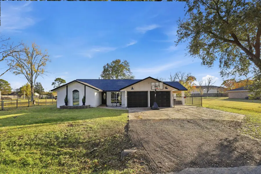2414 Loch Lomond Street, Highlands, TX 77562 - Image #3