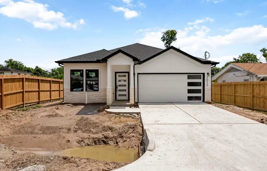 7012 Duan Street, Houston, TX 77022 - #2