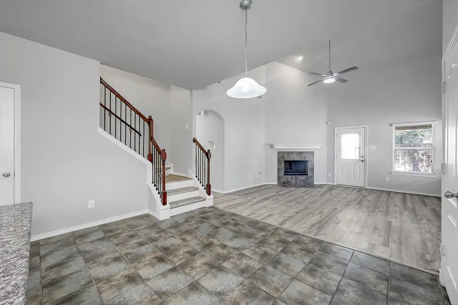 2518 Riverway Drive, Conroe, TX 77304 - Image #2