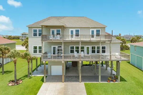 18502 E De Vaca, Galveston, TX 77554