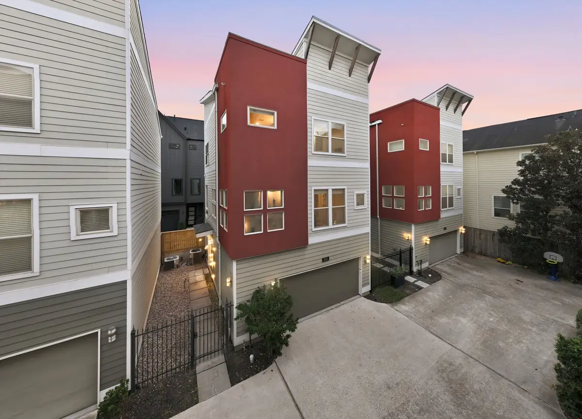 1036 W 24th Street, Houston, TX 77008 - Image #1