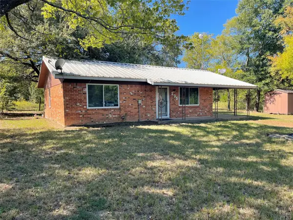 235 Sunset Drive, Fairfield, TX 75840