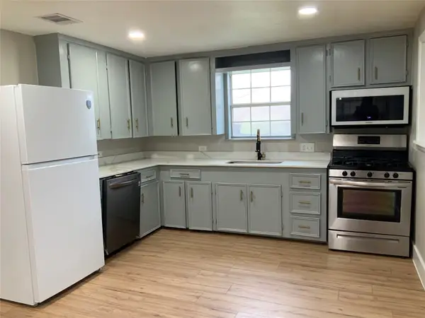 2415 Perry Street, Baytown, TX 77521