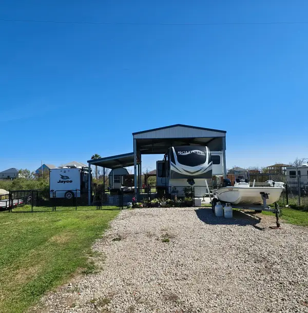 1314 Anderson Avenue, Port Bolivar, TX 77650