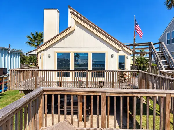 3710 Brewster Key Drive, Galveston, TX 77554
