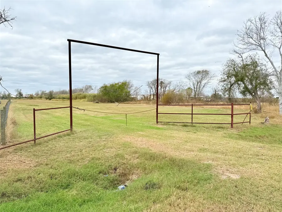 0 Cr-212, Angleton, TX 77515 - Image #2