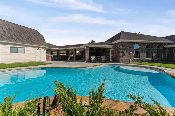 6806 Amistad Court, Manvel, TX 77578