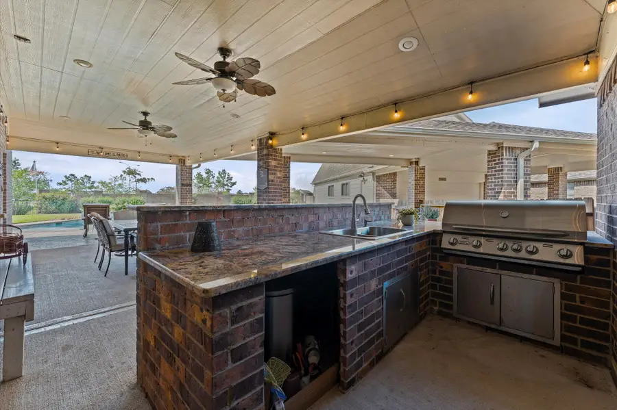 6806 Amistad Court, Manvel, TX 77578 - Image #2