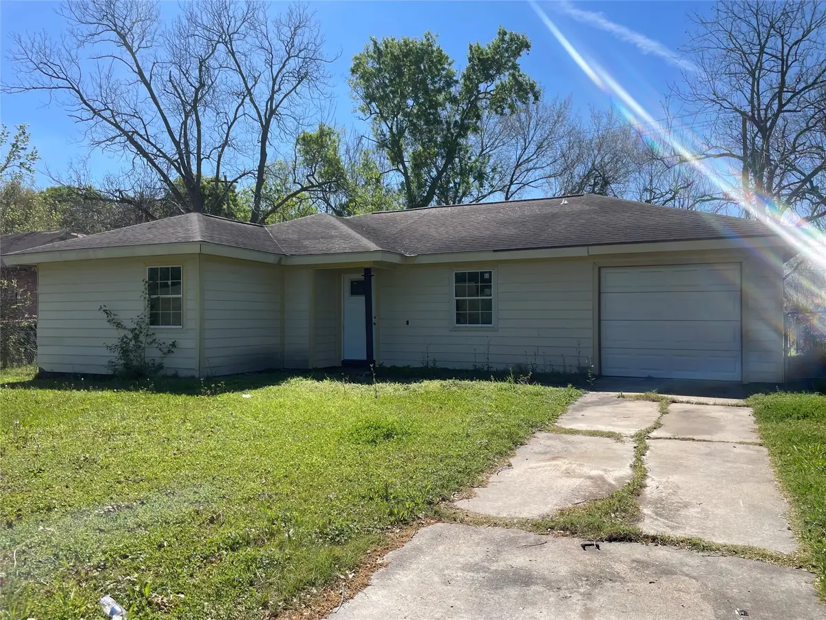 6654 Crosswell Street, Houston, TX 77087 - #1