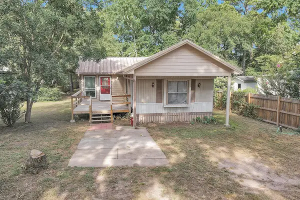 214 Rebecca Lane, Willis, TX 77378