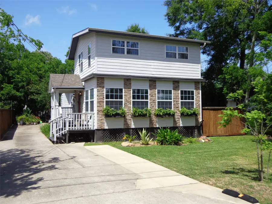 210 Fairfield Street, Shoreacres, TX 77571 - #2