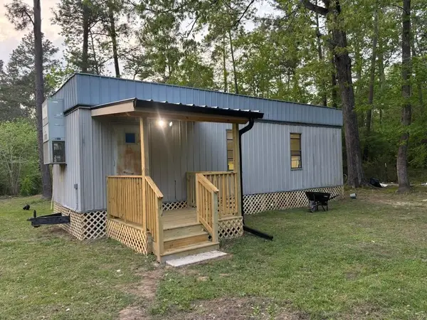 411 Oak Tree Drive, Point Blank, TX 77364