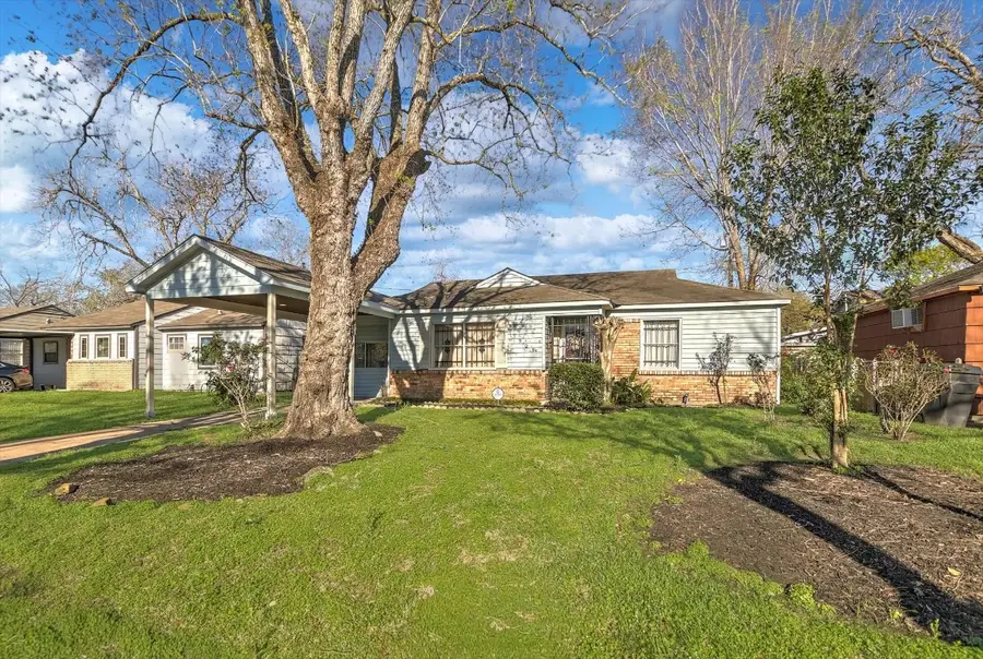 9309 Cathedral Drive, Houston, TX 77051 - #3