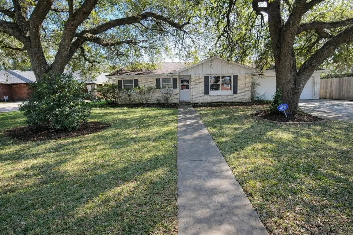 705 Inwood Drive, Baytown, TX 77521 - #1