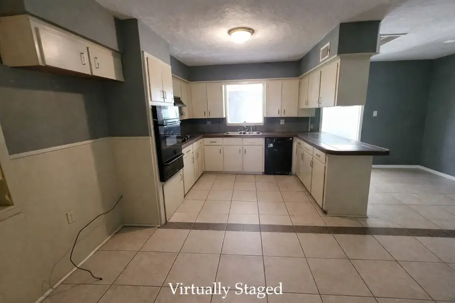 705 Inwood Drive, Baytown, TX 77521 - #2