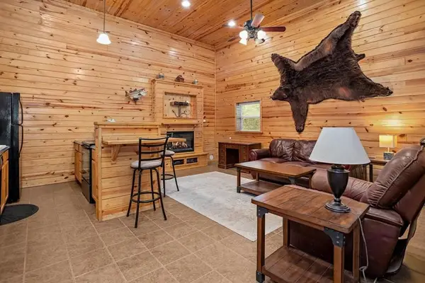 12710 Fm 692, Burkeville, TX 75932