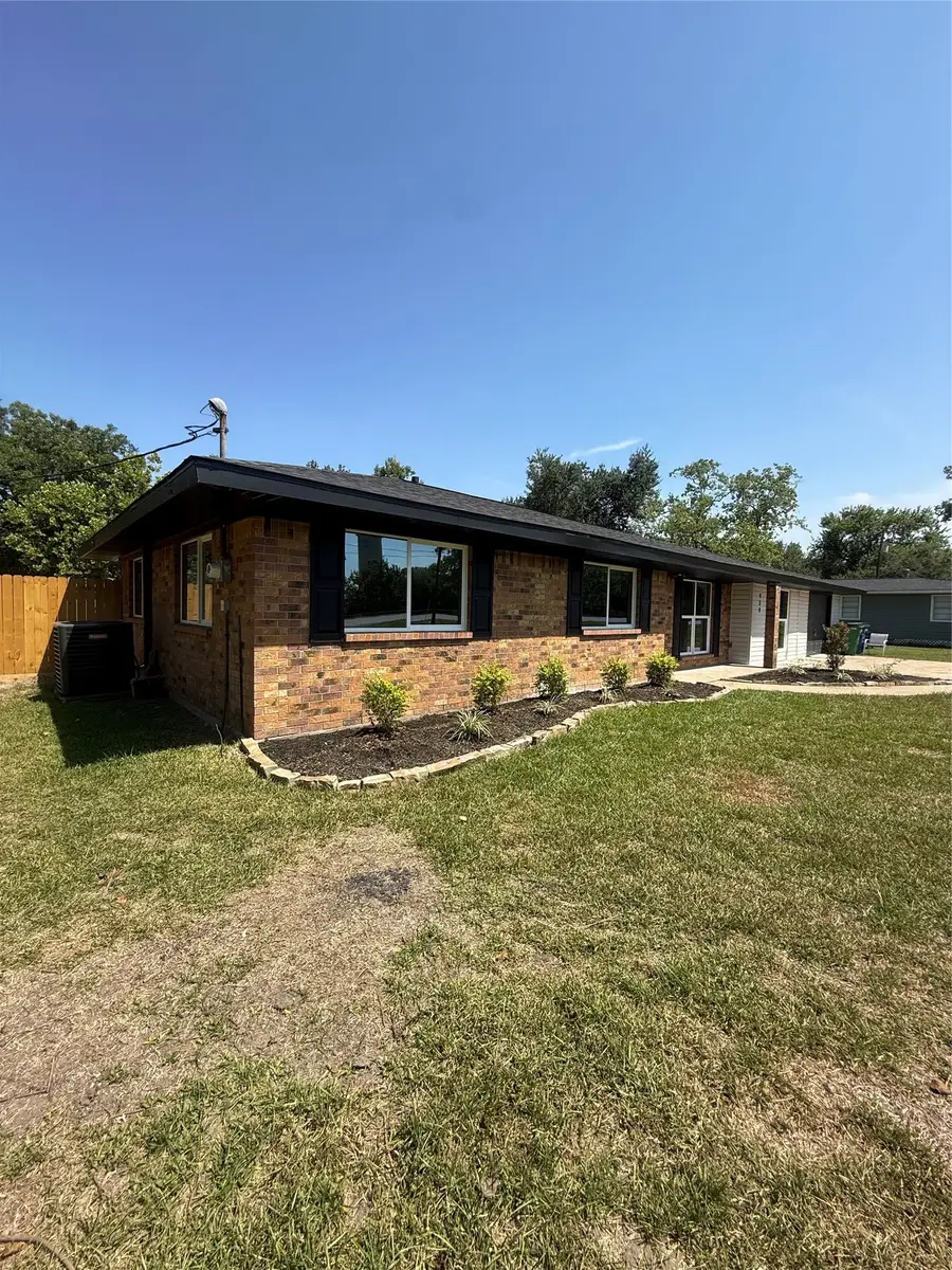 909 S Downing Road, Angleton, TX 77515 - #3