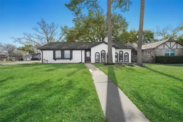9703 Philmont Drive, Houston, TX 77080