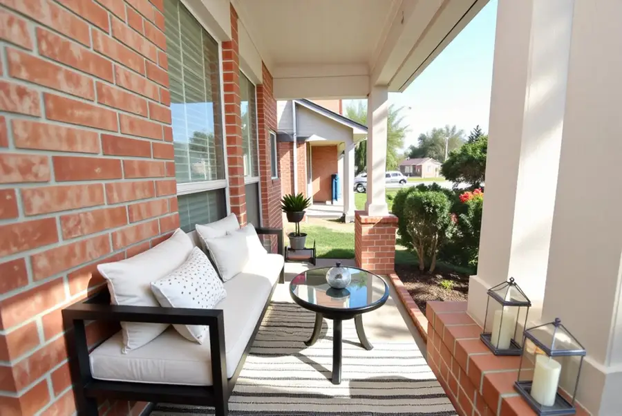 16427 Kettlebrook Lane, Houston, TX 77049 - Image #3