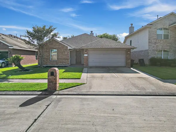 7419 Superior Drive Drive, Baytown, TX 77521