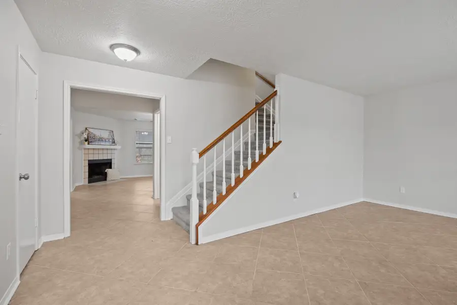 10938 Graywood Court, La Porte, TX 77571 - Image #3