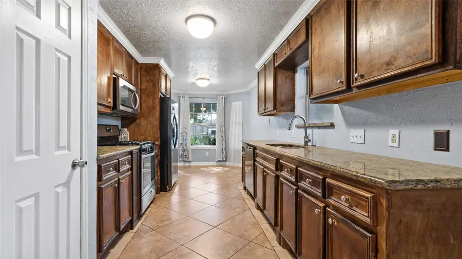 3707 Somerton Drive, La Porte, TX 77571 - #3