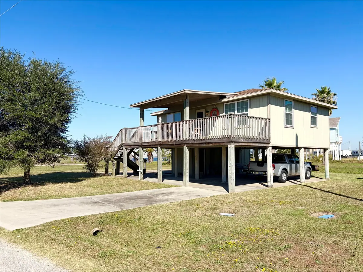 954 Eastview, Port Bolivar, TX 77650 - Image #1