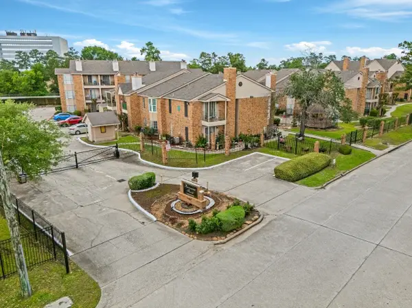 3770 Lovers Wood Lane #807, Houston, TX 77014
