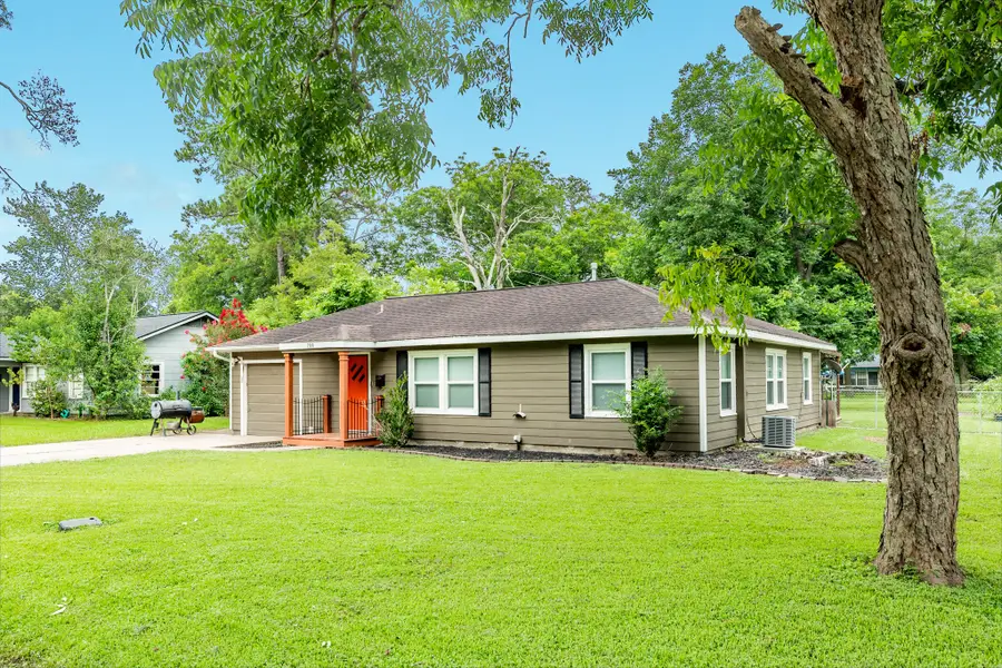 708 Alice Street, Sweeny, TX 77480 - #3