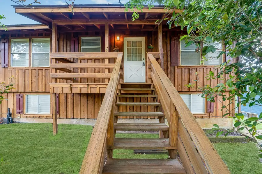 7 Lake Drive, Huntsville, TX 77320 - #3