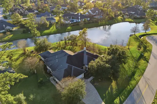 8110 Hideaway Lake Circle, Spring, TX 77389