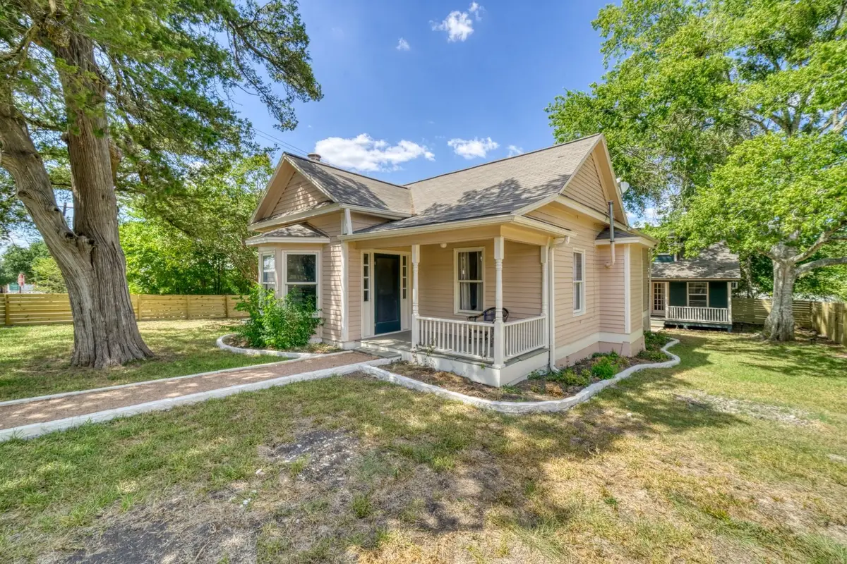 806 E Main Street, Bellville, TX 77418 - Image #1