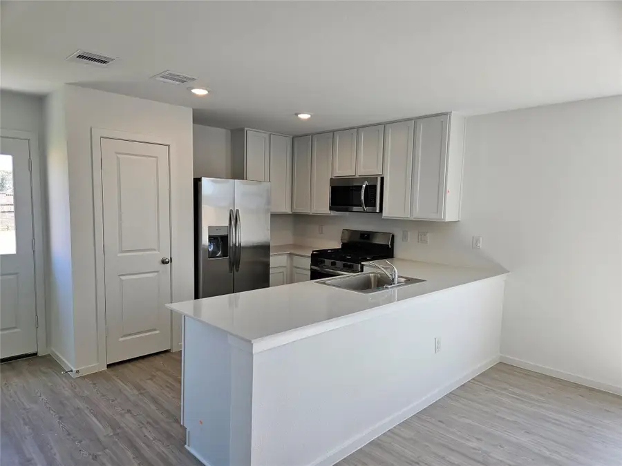 2414 Cherry Ruby Drive, Rosharon, TX 77583 - Image #2