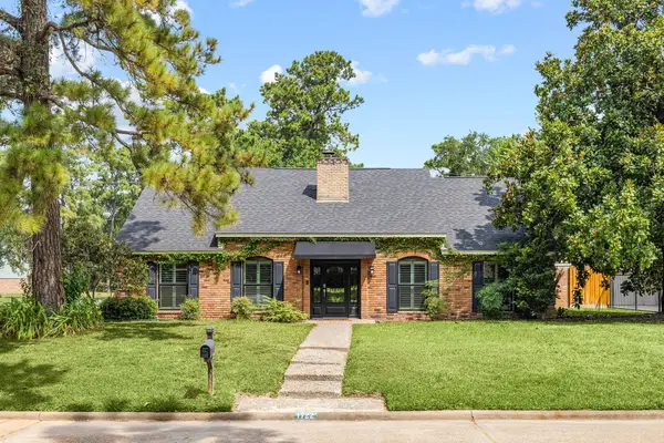 1722 Saddlecreek Drive, Houston, TX 77090