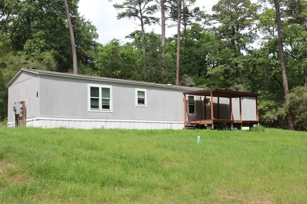 555 Beaver Run, Grapeland, TX 75844