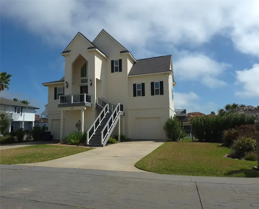 218 Catamaran Drive, Tiki Island, TX 77554 - #2