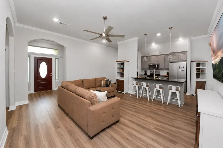 1023 S Anderson Street, Angleton, TX 77515 - #3