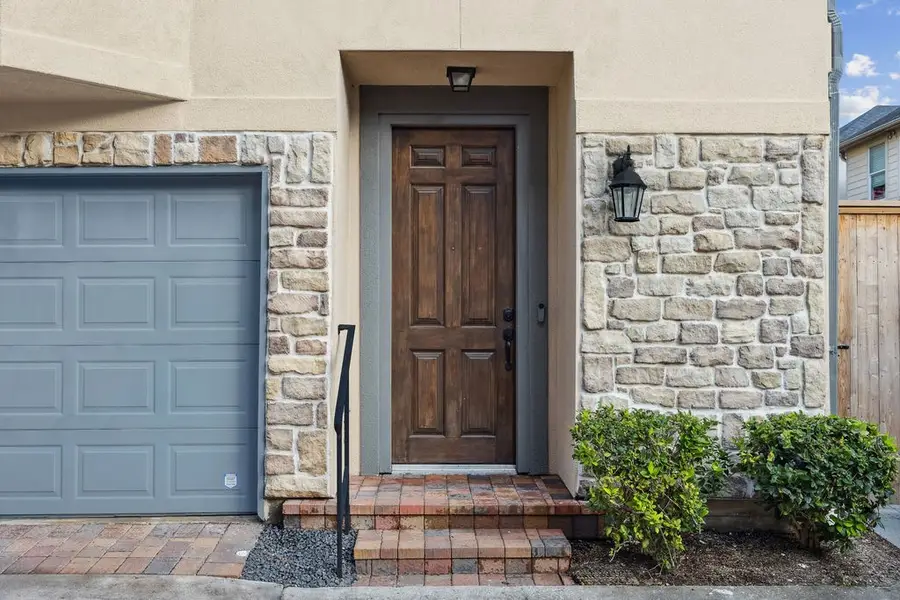 5737 Kansas Street, Houston, TX 77007 - Image #2