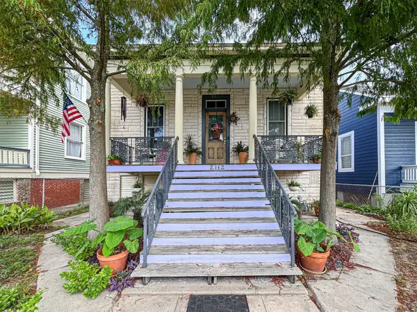 2112 Ursuline, Galveston, TX 77550