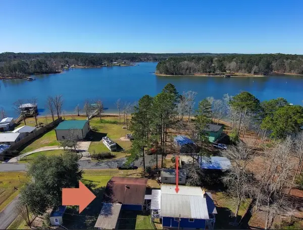 170 Crestwood Drive, Burkeville, TX 75932