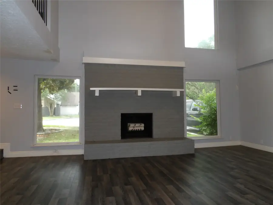 10758 Boardwalk Street, Houston, TX 77042 - #3