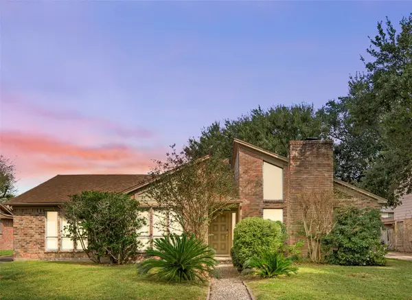 14915 Sun Harbor Drive, Houston, TX 77062