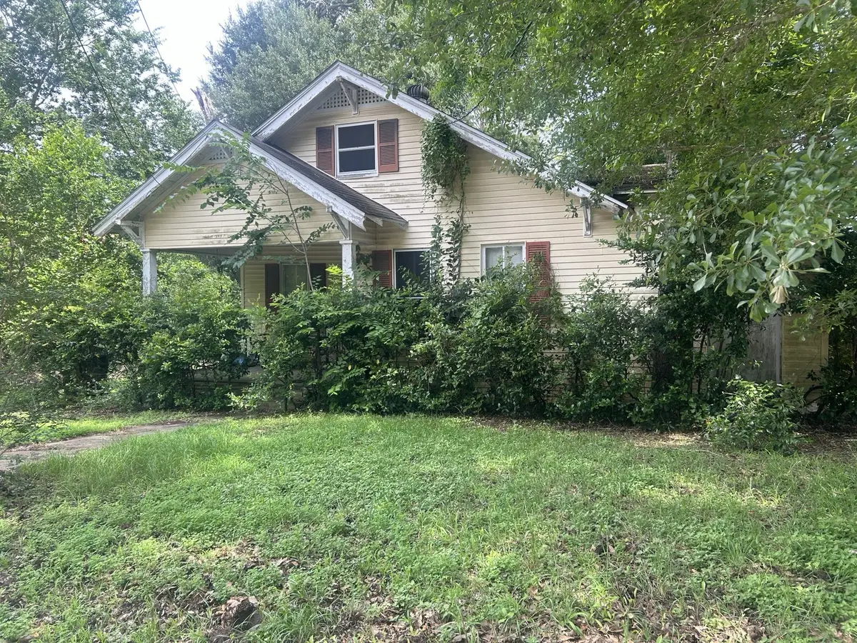505 W Sixth Street, Brenham, TX 77833 - #1