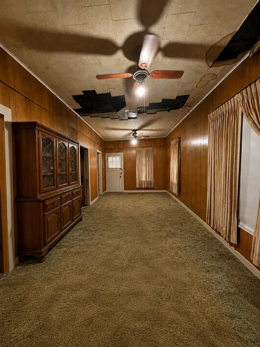 505 W Sixth Street, Brenham, TX 77833 - #3