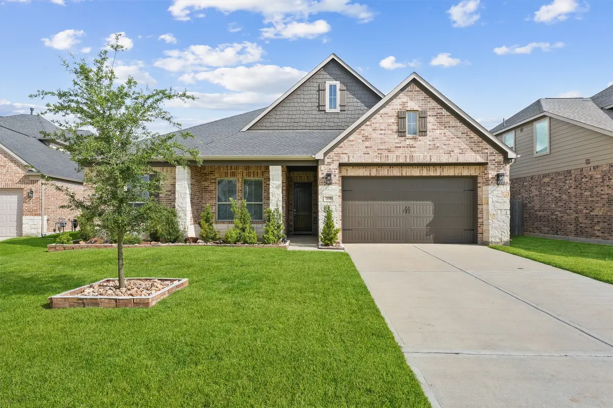 209 Bright Bluff Cir, Waller, TX 77484 - Image #1